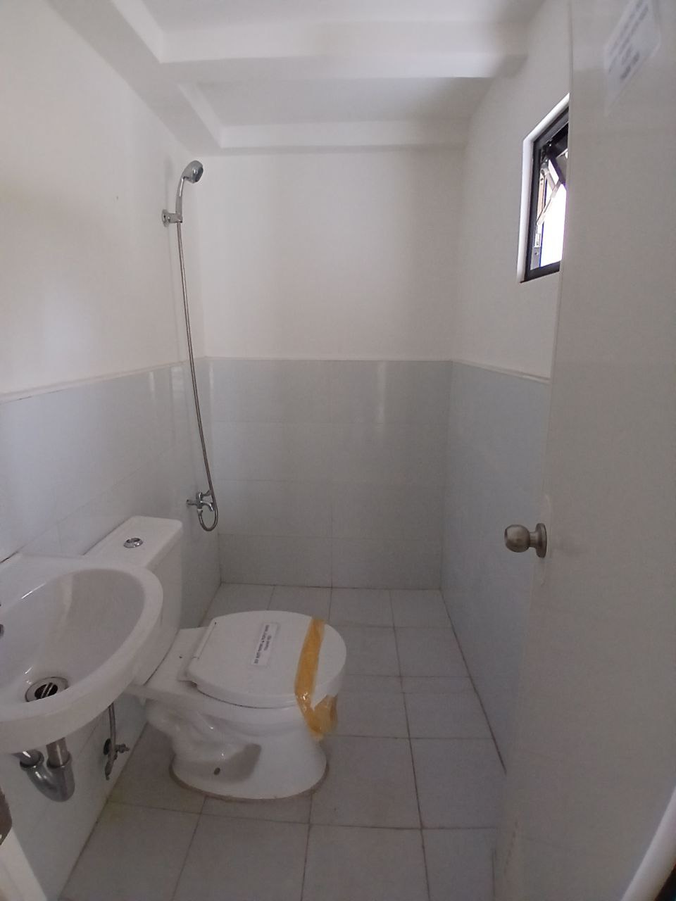 Bella Model - Toilet & Bath