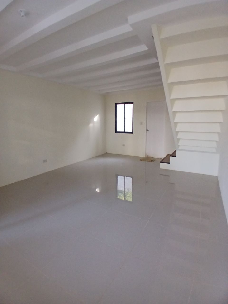 Calina Model - Living Room