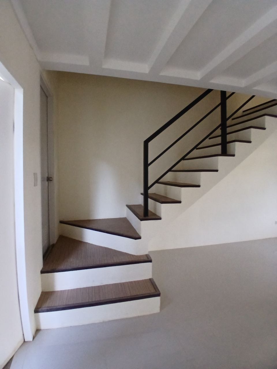 Calina Model - Stairway Detail